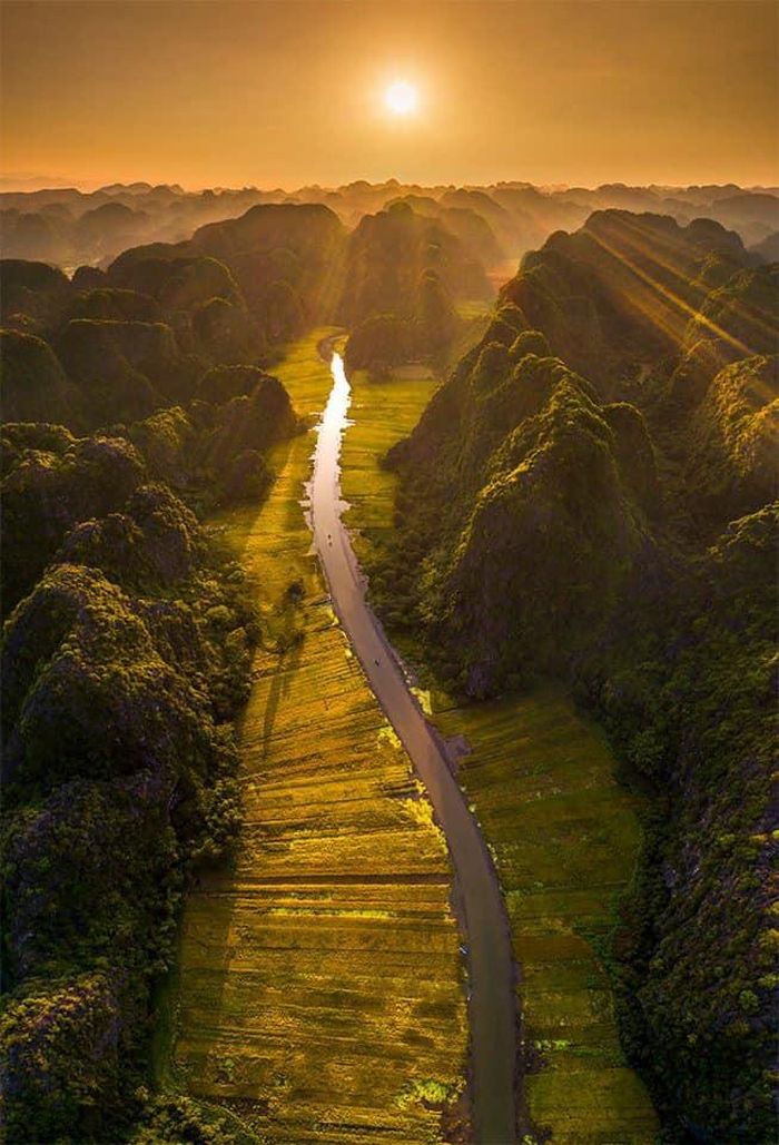 Hoàng hôn Tam Cốc.