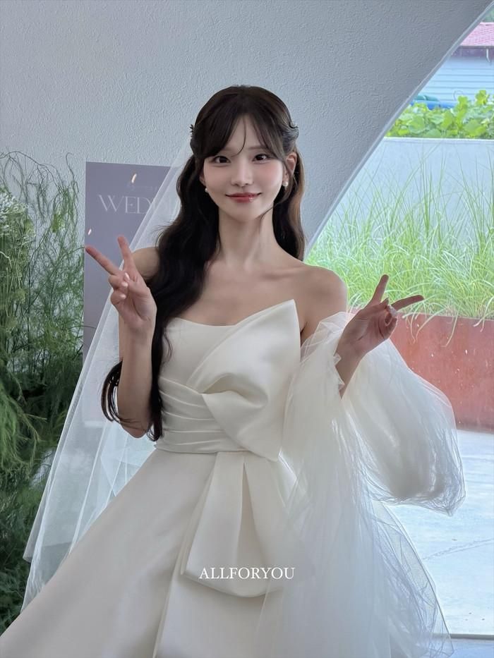 Park Min Jung khoe ảnh cưới với nhan sắc cực đỉnh sau ồn ào tin đồn. (Nguồn: Instagram nhân vật)