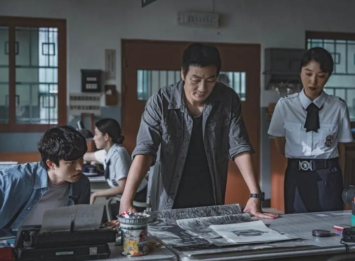 Bộ phim gây ấn tượng nhờ câu chuyện trinh thám hình sự giàu chiều sâu, khai thác những vết thương kéo dài sau các vụ án chưa có lời giải. Ảnh: ENA.