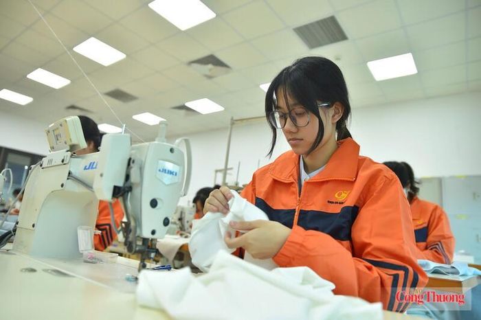 CPTPP là thị trường xuất khẩu lớn của ngành dệt may Việt Nam. Ảnh: Nguyễn Nam