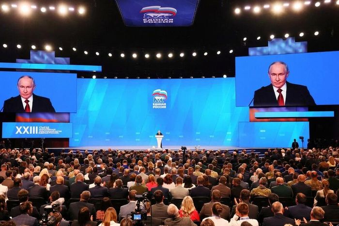 Tổng thống Nga Vladimir Putin phát biểu tại Đại hội đảng Nước Nga Thống nhất ngày 28/6/2026. Ảnh: Reuters.