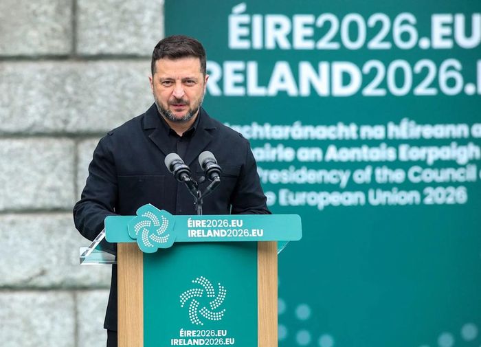 Tổng thống Ukraine Volodymyr Zelensky phát biểu tại sự kiện với tư cách khách mời đặc biệt. Ảnh: Yahoo.