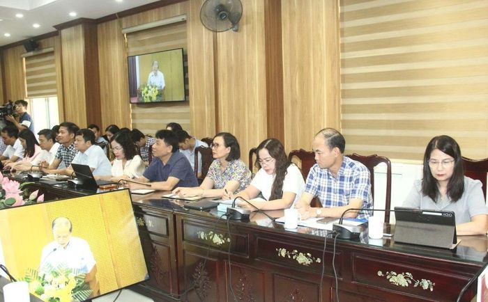 Các đại biểu dự tại điểm cầu Thanh Hóa.