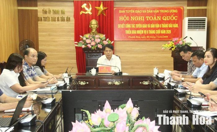 Đồng chí Đào Xuân Yên, Ủy viên Ban Thường vụ, Trưởng Ban Tuyên giáo và Dân vận Tỉnh ủy và các đại biểu dự tại điểm cầu Thanh Hóa.