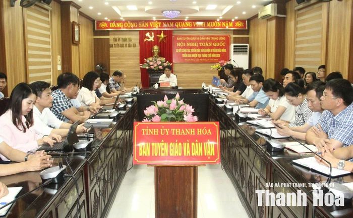 Các đại biểu dự tại điểm cầu Thanh Hóa.