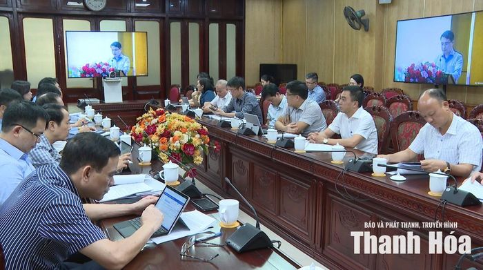 Các đại biểu dự hội nghị trực tuyến tại điểm cầu UBND tỉnh Thanh Hóa.
