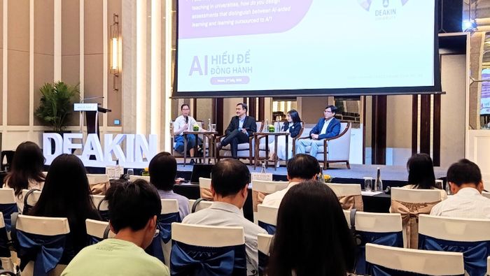 Phiên tọa đàm "AI – Human Collaboration" với sự tham gia của các chuyên gia đến từ Australia và Việt Nam, mang đến những góc nhìn đa chiều về mối quan hệ giữa con người và AI