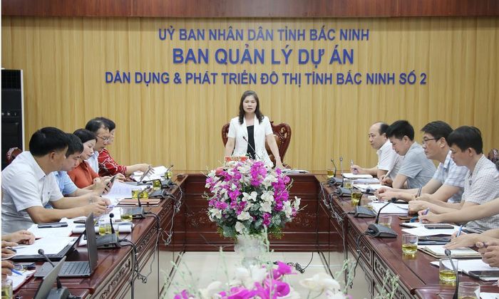 Đồng chí Lâm Thị Hương Thành chủ trì buổi làm việc.
