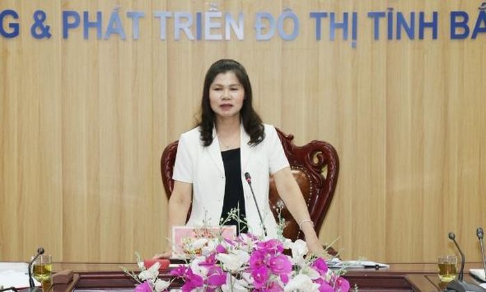Đồng chí Lâm Thị Hương Thành phát biểu tại buổi làm việc.