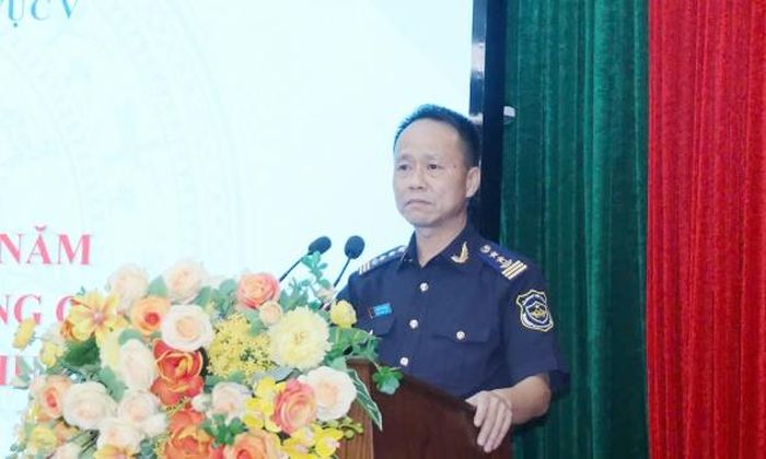 Đồng chí Phạm Chí Thành, Chi cục trưởng Chi cục Hải quan khu vực V phát biểu kết luận tại hội nghị.