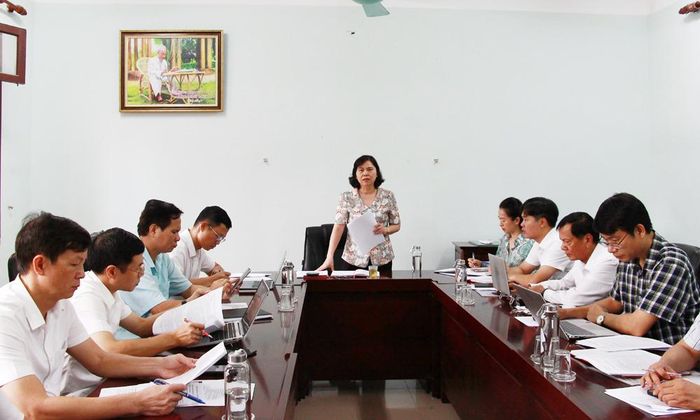  Các đại biểu dự buổi khảo sát. 