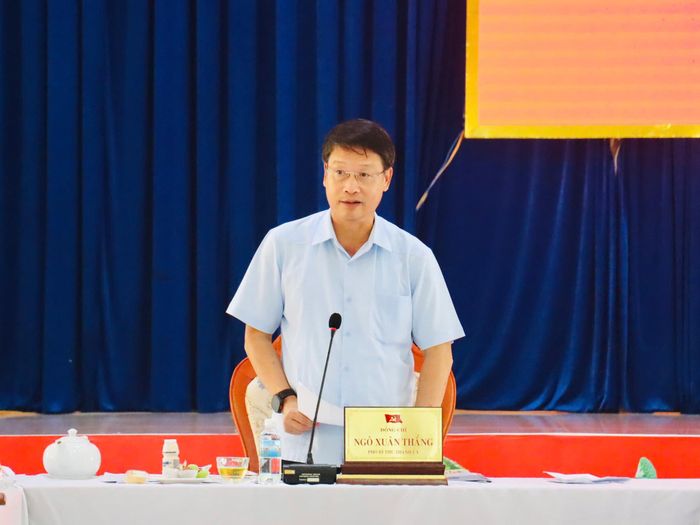 Phó Bí thư Thành ủy Ngô Xuân Thắng kết luận hội nghị. Ảnh: QUỐC TUẤN