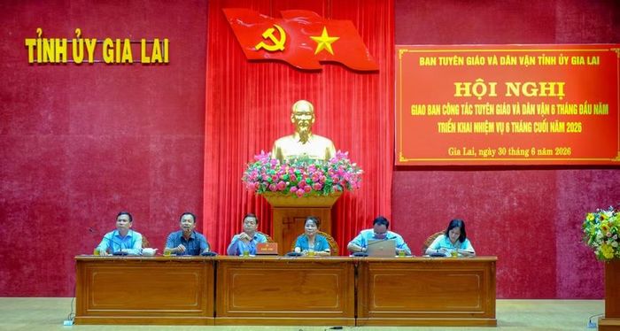  Đoàn chủ trì hội nghị. Ảnh: Ngọc Nhuận 
