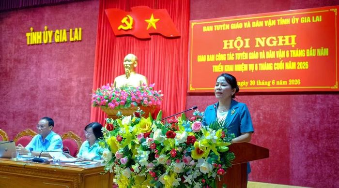  Trưởng Ban Tuyên giáo và Dân vận Tỉnh ủy Gia Lai Nguyễn Thị Phong Vũ phát biểu kết luận tại hội nghị. Ảnh: Ngọc Nhuận 
