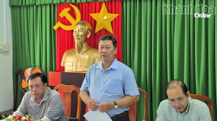 Đồng chí Trần Ngọc Sanh phát biểu kết luận buổi làm việc.