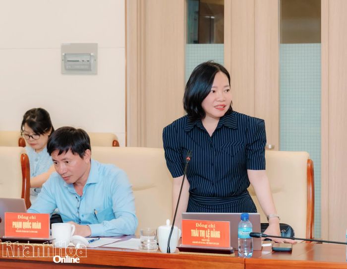 Lãnh đạo Sở Văn hóa, Thể thao và Du lịch phát biểu tại hội nghị.