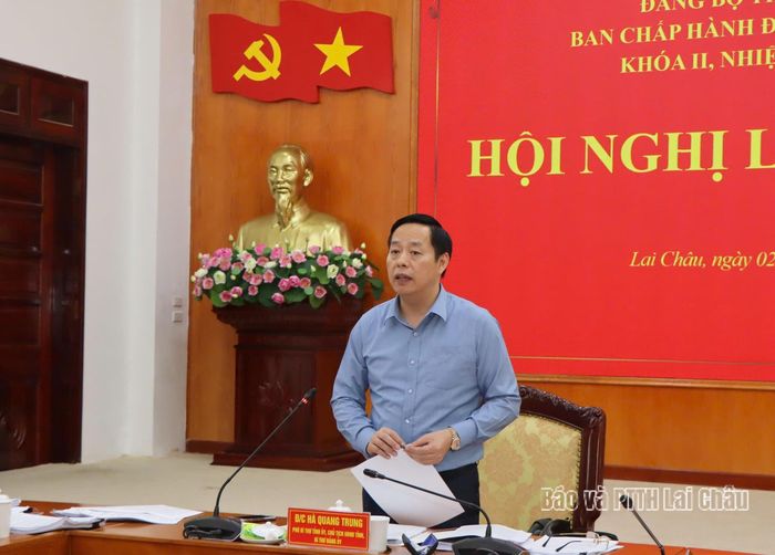 Đồng chí Hà Quang Trung – Phó Bí thư Tỉnh ủy, Chủ tịch UBND tỉnh, Bí thư Đảng ủy UBND tỉnh phát biểu kết luận hội nghị.