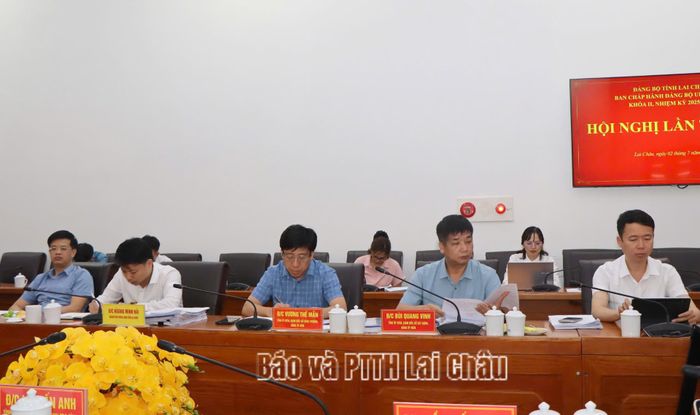 Đại biểu dự hội nghị.
