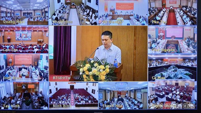 Đại biểu dự hội nghị tại các điểm cầu tỉnh ủy, thành ủy.