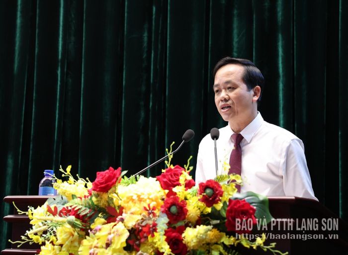 Lãnh đạo Sở Công Thương phát biểu thảo luận tại hội nghị