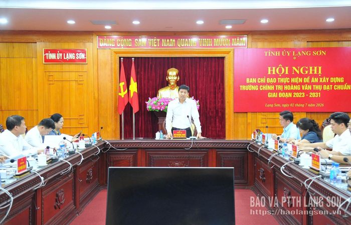 Đồng chí Vũ Hoàng Anh, Phó Bí thư Tỉnh ủy, Trưởng BCĐ phát biểu kết luận hội nghị