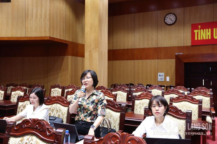 Lãnh đạo Báo và Phát thanh, Truyền hình phát biểu tại hội nghị