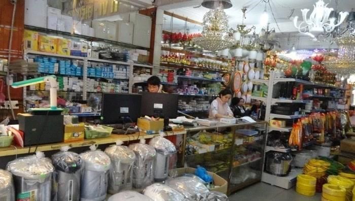 Doanh nghiệp bán lẻ cũng được hưởng lợi khi doanh thu tăng.