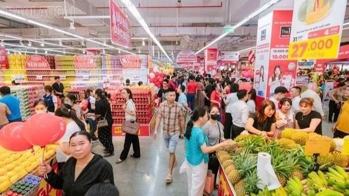 Việc giảm 2% thuế giá trị gia tăng góp phần kích cầu tiêu dùng.