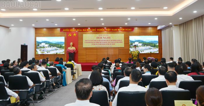 Quang cảnh hội nghị.