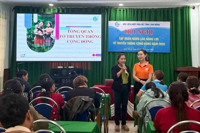 Các hội nghị tập huấn được tổ chức nhằm nâng cao năng lực truyền thông cho phụ nữ