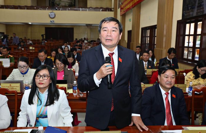 Đại biểu Đỗ Thái Dương phát biểu thảo luận tại kỳ họp