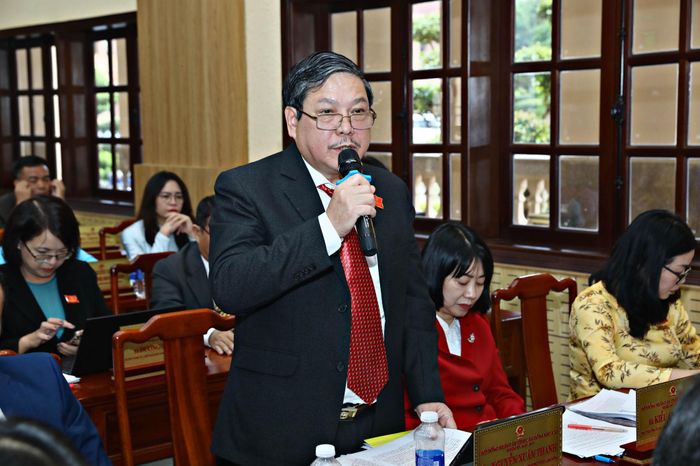 Đại biểu Nguyễn Xuân Thanh đề nghị xác định các đối tượng ưu tiên trong thực hiện việc khám sức khỏe toàn dân