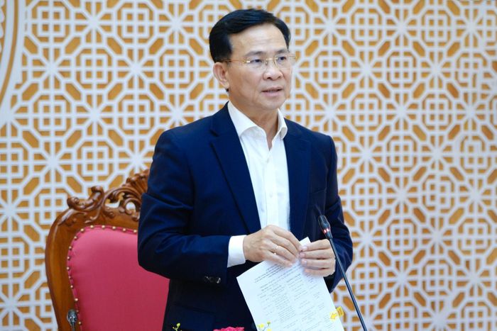 Ủy viên Ban Chấp hành Trung ương Đảng, Phó Bí thư Tỉnh ủy, Chủ tịch UBND tỉnh Hồ Văn Mười yêu cầu các sở, ngành, địa phương trên địa bàn kiểm điểm, rút kinh nghiệm nghiêm túc, triển khai hiệu quả các chương trình MTQG