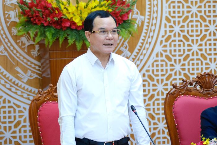 Ủy viên Ban Chấp hành Trung ương Đảng, Bộ trưởng Bộ Dân tộc và Tôn giáo Nguyễn Đình Khang yêu cầu Lâm Đồng xác định rõ đặc thù địa bàn để triển khai hiệu quả các chương trình MTQG