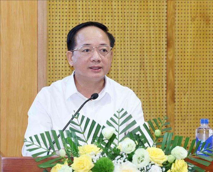 Đồng chí Trịnh Văn Quyết, Ủy viên Bộ Chính trị, Bí thư Trung ương Đảng, Trưởng Ban Tuyên giáo và Dân vận Trung ương phát biểu chỉ đạo hội nghị. Ảnh: Phương Hoa/TTXVN