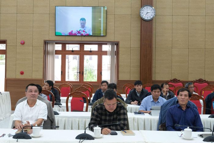 Đại diện lãnh đạo các sở, ngành dự hội nghị