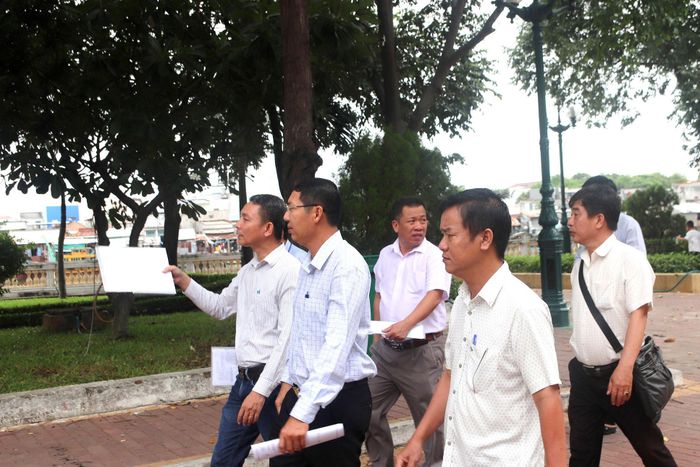 Đoàn khảo sát thực tế tại các khu vực bảo vệ di tích Trường Dục Thanh