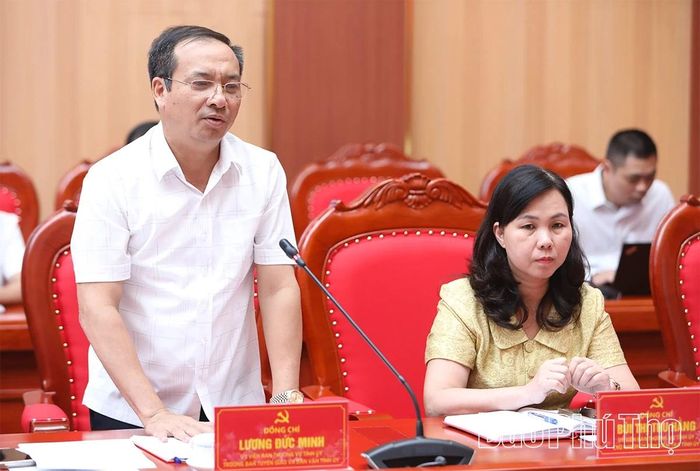 Đồng chí Trưởng Ban Tuyên giáo và Dân vận Tỉnh ủy Lương Đức Minh phát biểu làm rõ một số nhiệm vụ trọng tâm 6 tháng cuối năm.