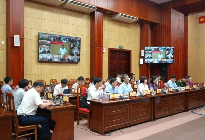 Các đại biểu tham dự phiên họp - Ảnh: T.Đ