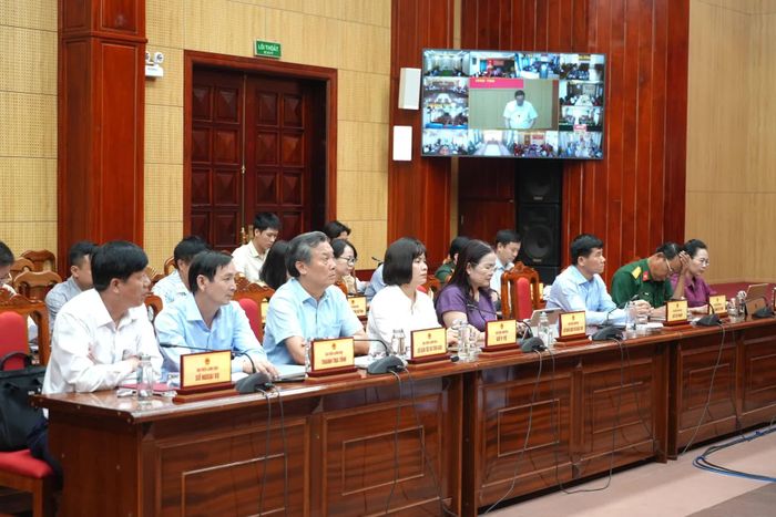 Các đại biểu tham dự phiên họp - Ảnh: T.Đ