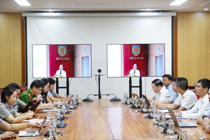 Các đại biểu tham dự hội nghị tại điểm cầu tỉnh Quảng Trị - Ảnh: N.L