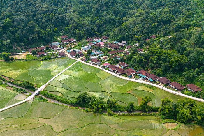 Thôn bản sau sắp xếp được mở rộng không gian phát triển (Trong ảnh: Toàn cảnh thôn Đống Đa, xã Thượng Nông). Ảnh: Quang Hòa