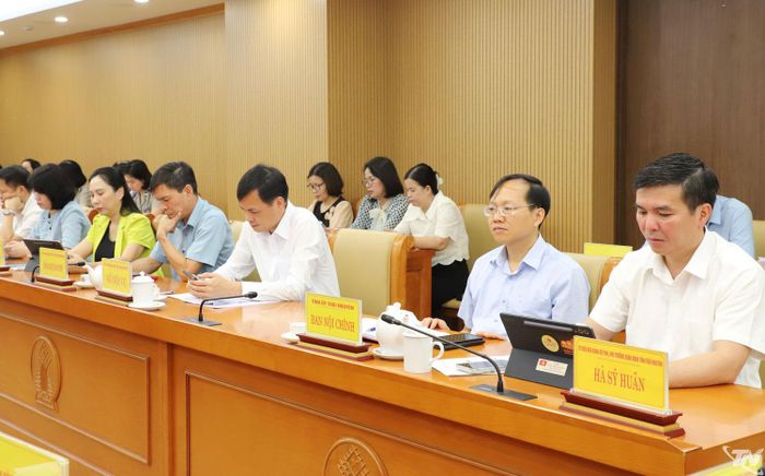 Đại biểu dự Hội nghị.