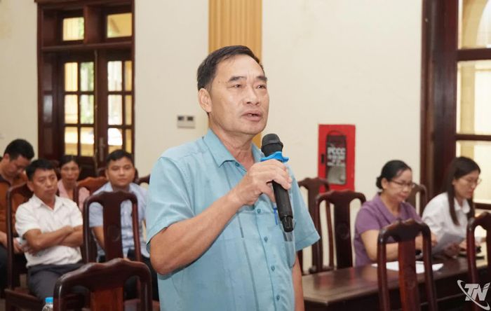 Cử tri phường Phổ Yên phát biểu ý kiến.