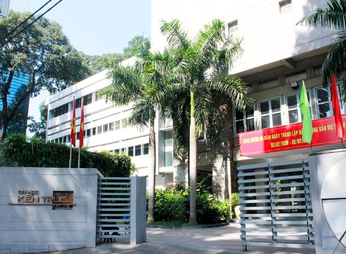 Cổng Trường Đại học Kiến trúc TP.HCM.