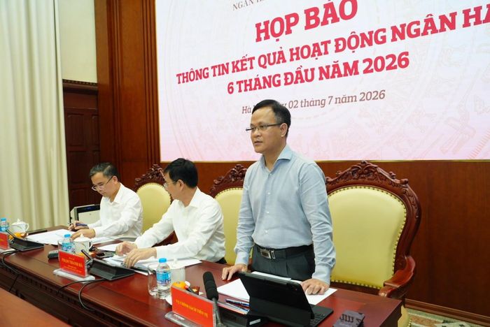Ông Phạm Chí Quang - Vụ trưởng Vụ Chính sách tiền tệ thông tin về chính sách loại trừ room tín dụng cho một số lĩnh vực, dự án. Ảnh: Ngân hàng Nhà nước.