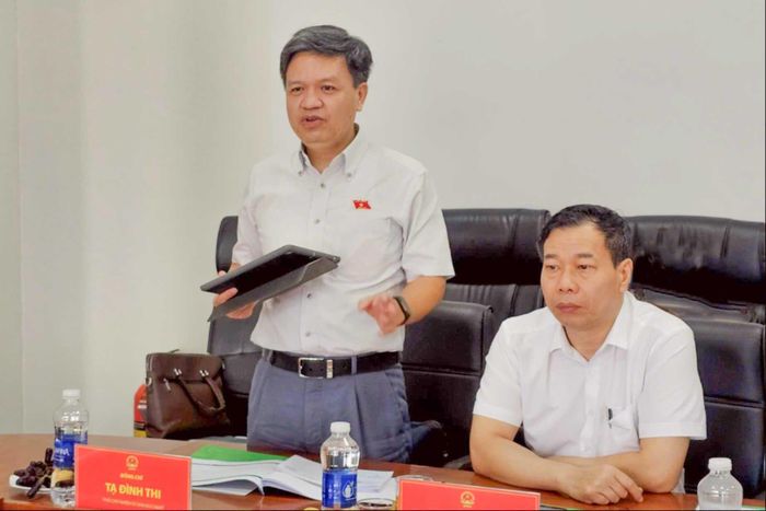 Phó Chủ nhiệm Ủy ban Khoa học, Công nghệ và Môi trường Tạ Đình Thi phát biểu