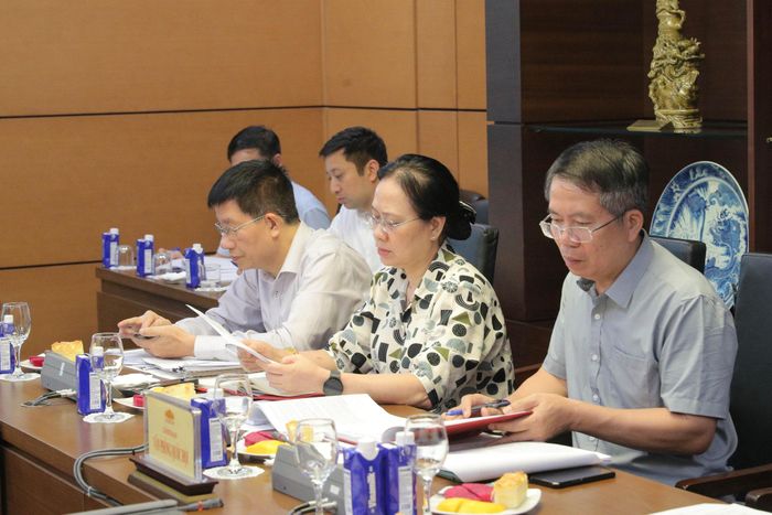 Lãnh đạo Văn phòng Quốc hội dự cuộc họp