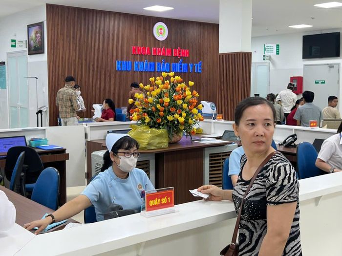 Bệnh viện bắt đầu khám từ 5 giờ 30 tất cả các ngày trong tuần