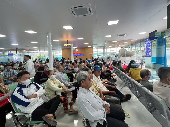 Người dân đến bệnh viện 121 khám BHYT được hưởng cơ sở y tế chất lượng cao, sạch sẽ, thoáng mát